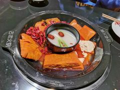 -重庆古老火锅
