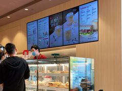 -Tims天好咖啡·贝果(东吴龙湖天街店)