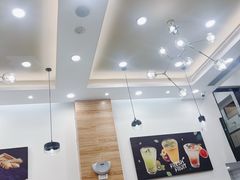 -佰搭果·广式茶餐厅(西华路店)
