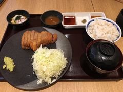 -牛カツ京都勝牛(河原町蛸薬師店)