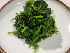 清炒豌豆尖-屋里厢上海菜馆