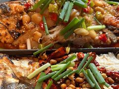 -鸣记脆皮烤鱼·海鲜烤鱼(三八广场店)