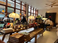 -银米·云南传统过桥米线(双廊黑金冠店)