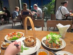 -Cau Go Vietnamese Cuisine