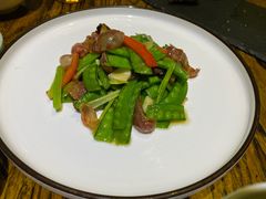 荷兰豆炒腊味-HOME餐厅粤菜 融合菜