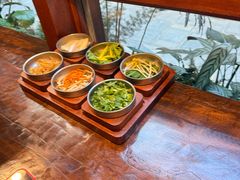 -银米·云南传统过桥米线(双廊黑金冠店)