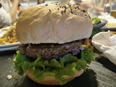 -HIGH FIVE哈福手工汉堡(桂林路店)