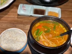 大酱汤-明洞阿姨·韩式酱蟹烤肉·创意料理(三元桥店)