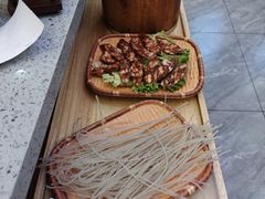 -阿婆情腊排骨火锅(金虹路店)