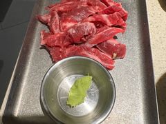 -蚂蚁洞·烤肉大营地(上海静安大悦城店)