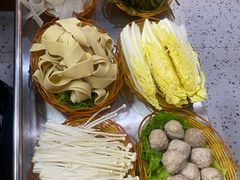 -胡家地锅鸡地锅鱼(金家渡店)