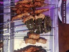 -三个大叔烤羊肉串·炭炉砂锅菜(西三旗店)