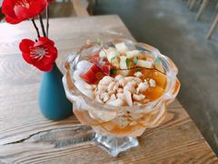 -蜜桃餐厅·伴山(湖滨商业街店)