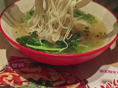 -小杨生煎(浦江欢乐颂店)