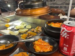 -肉甲韩国木炭烤肉(新壹街1店)