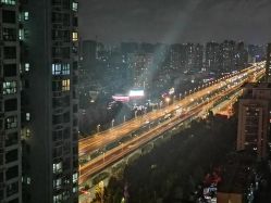 点击看大图 -凡碧诗毛孔清洁收细