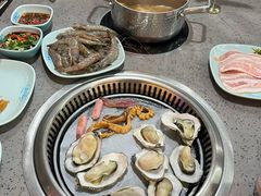 -金滏山·烤肉海鲜火锅自助(襄阳万达店)