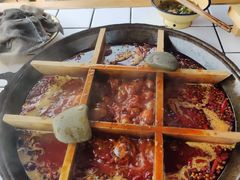 -瓜西西重庆火锅(花溪店)