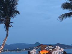 -JW万豪厨房餐厅·滨海草坪烧烤·海鲜·海景(三亚绿发山海天JW万豪酒店)
