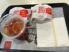 -麦当劳(乳山路店)
