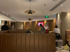 大堂-海底捞火锅鲜切牛肉主题店(长寿路店)