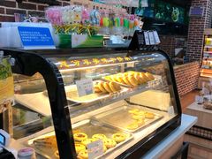-蓝小轩蛋糕·面包(趣春店)