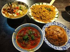 -蓝田九大碗民俗食府(蓝田店)