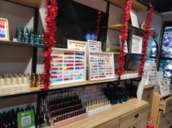 -尤米一站式美甲美睫