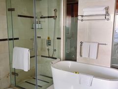 -青岛海尔洲际酒店
