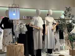 -王府井奥莱临潼小镇(临潼店)