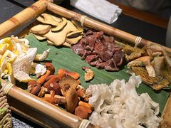 -菌自由丨野生菌火锅特色庭院餐厅(丽江古城店)