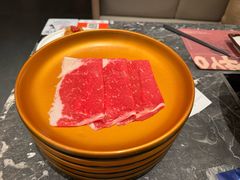 -牛YO寿喜烧·铁板烧和牛火锅自助(市府恒隆店)