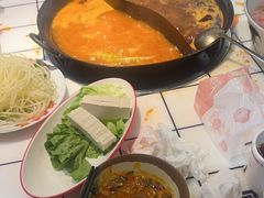 -伍师兄市井火锅(东部星悦天地店)