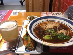-霸蛮湖南菜·牛肉粉(荣京西街店)