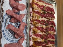 -汉城烤肉·黑金冠(华山路店)
