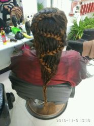 -孙嘉专业美容美发