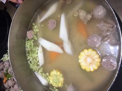 招牌牛骨清汤锅-左庭右院鲜牛肉火锅(新梅广场店)