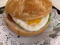 -新大咀港式茶餐厅(宝山万达店)