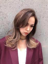 -银星女王公园发型艺术沙龙