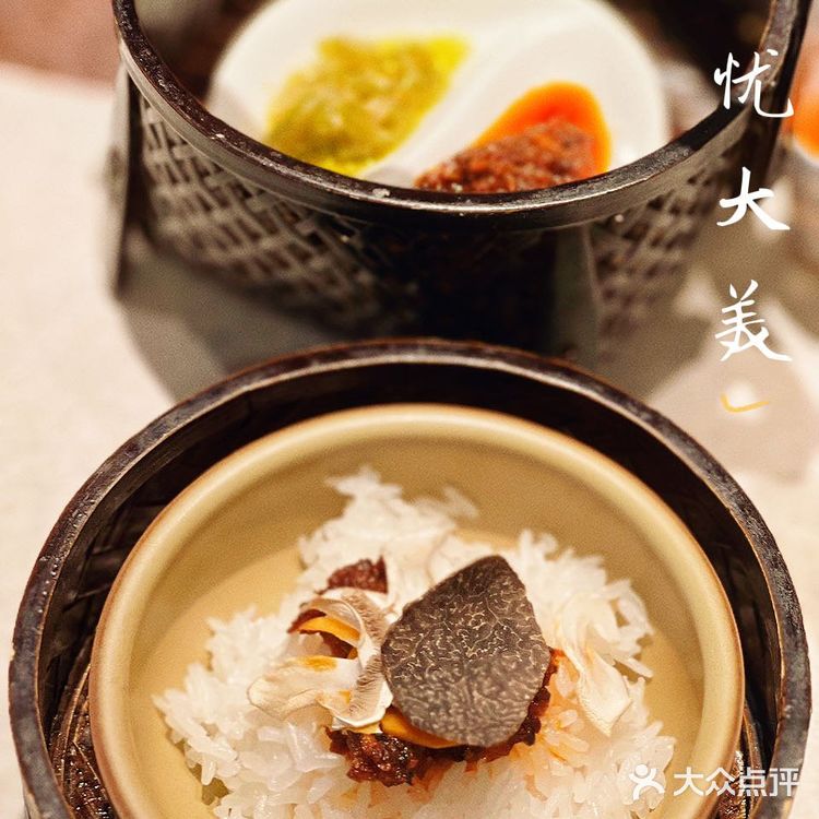 闺蜜也太会了吧！找到这家小众的国风宝藏餐厅