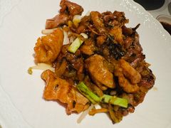 酸菜猪颈肉-炳胜私厨(万象前海店)