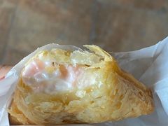 可尔必思白桃三角派-麦当劳(花城大道华穗路店)