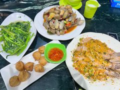 -小海豚•老字号海鲜餐厅(天涯店)