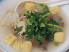 -小杨生煎(金山百联购物中心3楼店)