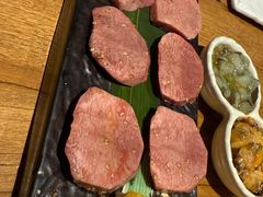-炼火烤肉店