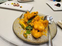 柠檬金沙虾球-A One Kitchen·南京精菜馆(晶丽酒店店)