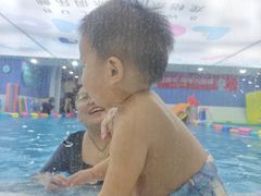 -龙格亲子游泳·水育早教运动中心(龙湾天街店)