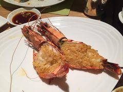 -华邑酒店·鲜艳全日自助餐厅