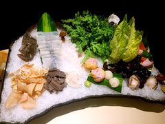 -余欢领鲜火锅(新街口店)