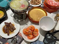 -金马门国际美食百汇(珞喻路店)